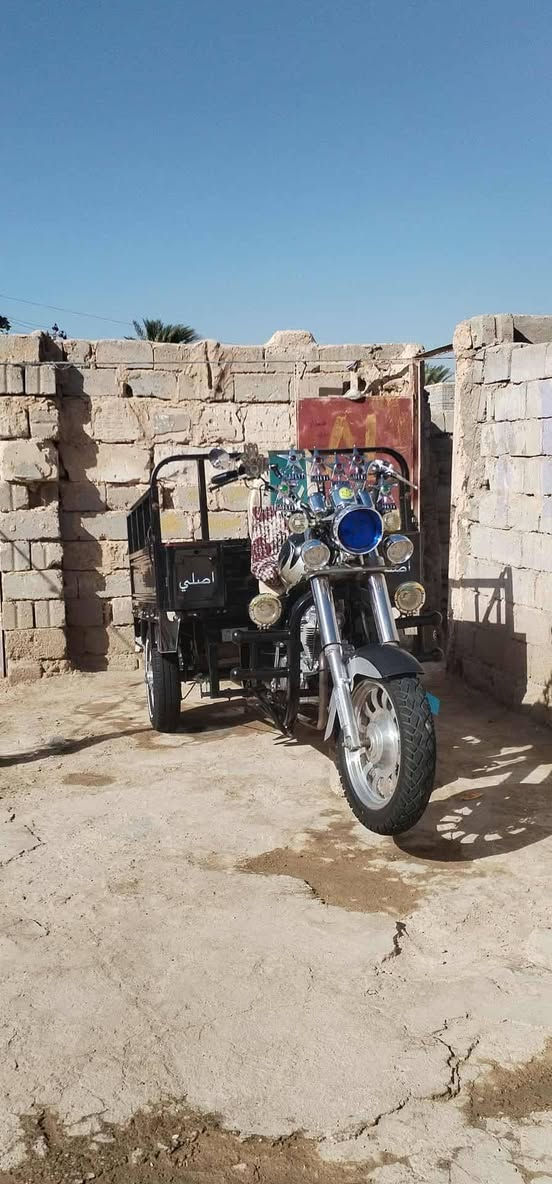 السلام عليكم 21 اوراق بسمي مداور ثاني رايدها بي خير ويدلل النجف مشخاب ناحيه قادسيه ***********
