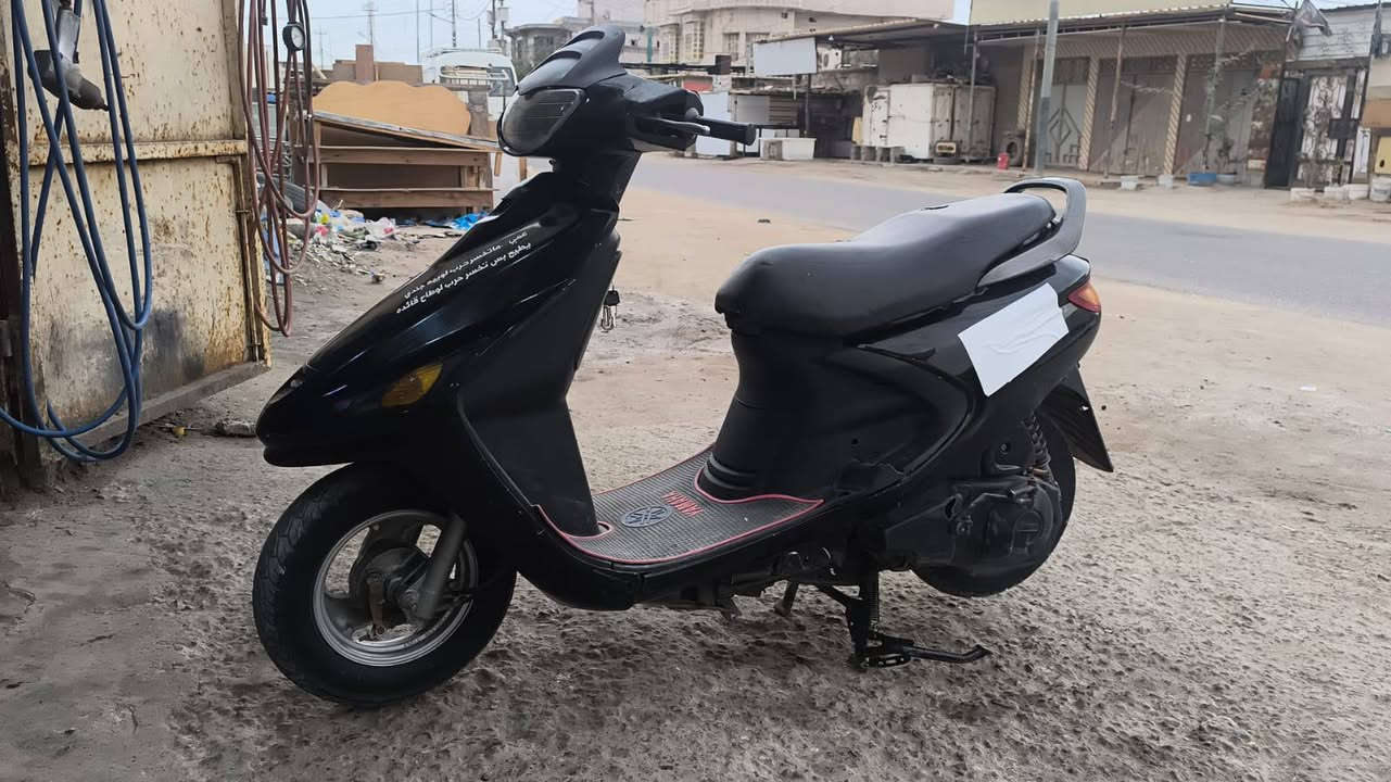 سلام عليكم للبيع فراشه فحل
محرك مامفتح 
نضافه90%
كرباءيات شقاله ماعده السلف رادله راجز 
السعر 550 وبها مجال
مكان البصره ابي الخصيب 
للاستفسار ***********
