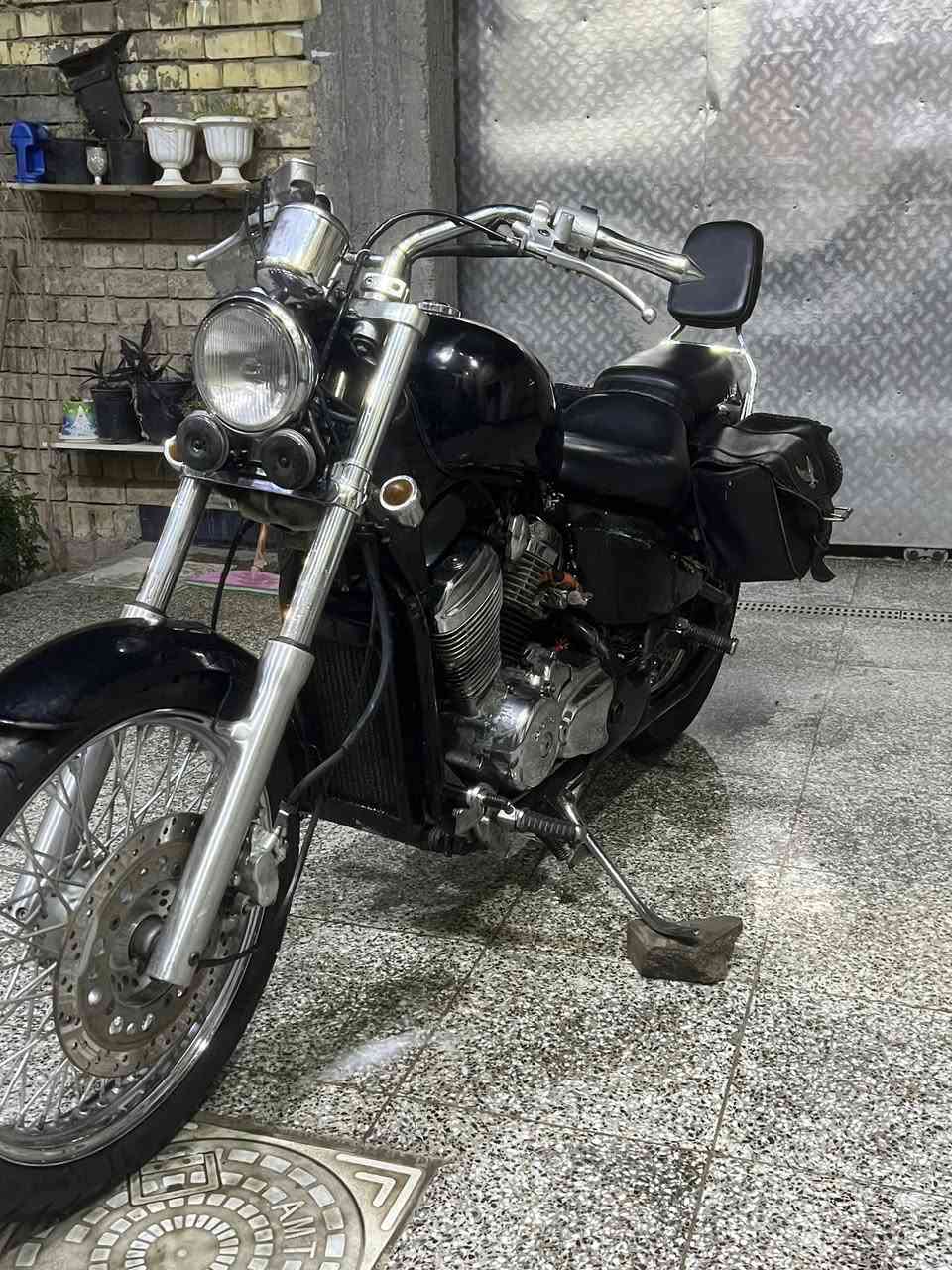 سلام عليكم دراجه ستد 400للمراوس  العنوان بغداد رقم ***********
