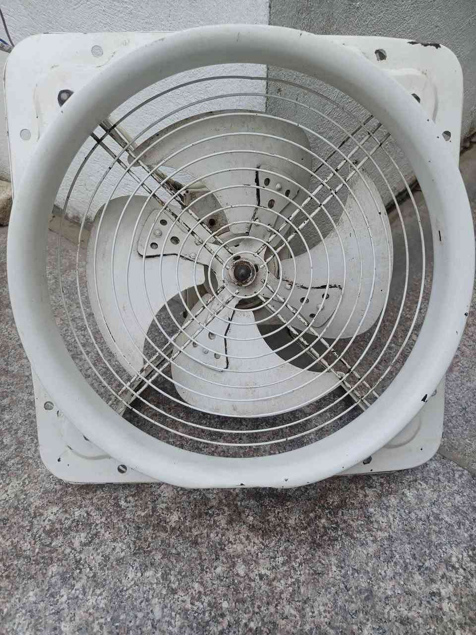 تانكي جديد عدد 2 سعر 22الف+مفرغه هواء اصليه ملف نحاس عل الفحص صناعة ياباني سعر 40مكاني رمادي شارع البريد


**إذا كنت صاحب هذا الإعلان وتريد حذفه لأي سبب، رجاءا أرسل رسالة إلى الدعم الفني**