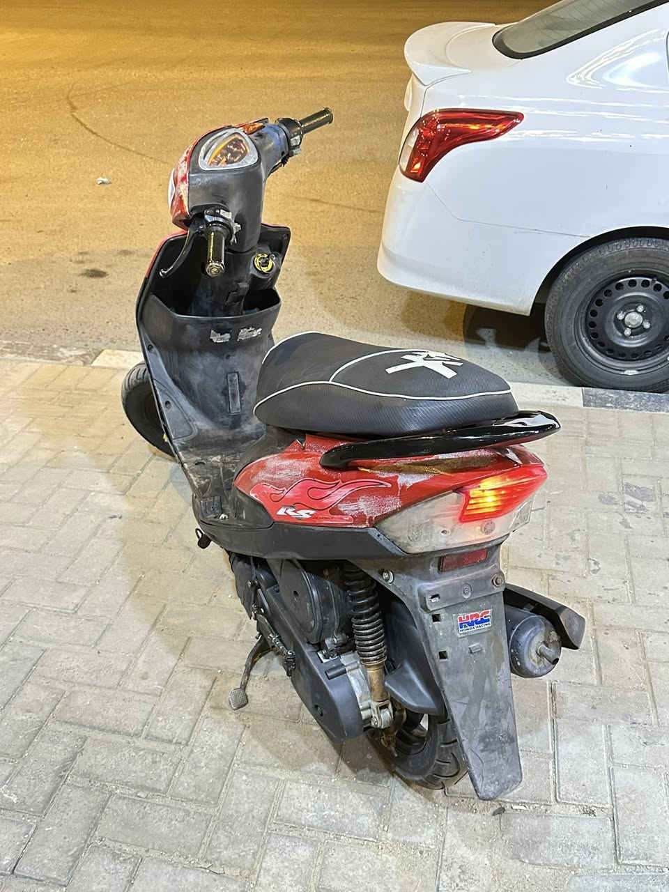 ماكس عدله 120
سلام عليكم دراجه 
بوشه بلاد  49 كفاله وين ميعجبك افحص 
من كلشي سلف هندر اشاير عينه لونين 
مكينه ناعمه نهضه معدل 110 دراجه كلهه 
مختمه احله من صوره بلف مره 

سعر650 وبيهه مجال 
قبله حي مهندسين 

شراي يتصل 
***********
