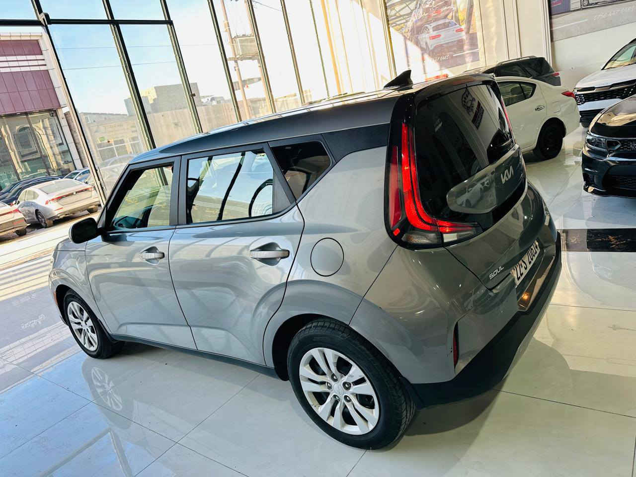كيا صول موديل2023 سعر 162
2023 Kia Soul Lx
كيا صول الشكل الجديد 2023 
اللون سلفر 
السياره مرقمه اربيل - رقم وفحص وهزه وسنويه جديده لحد 2023 
محرك 2000 دوش 
- راديترات ومروحه وتبريد بلادي 
الضرر - بدون صبغ - فقط دعاميه امامي بدون دواخل 
. ايرباكات سليمه 100/100 
شاشة وكاميرا 
ورادار امامي وخلفي وجانبي 
حساسات امامي وخلفي 
تحديد مسار 
رقم الشاصي موجود مع الصور الحادث
الموقع - اربيل- معرض اربيل كارس 
السعر 162  ورقه 
للاتصال واتساب ☎️***********☎️***********
