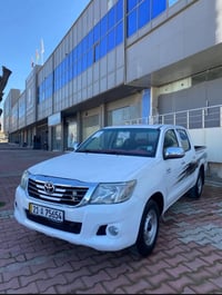 هايلكس • ٢٠١٢ • بدون صبغ