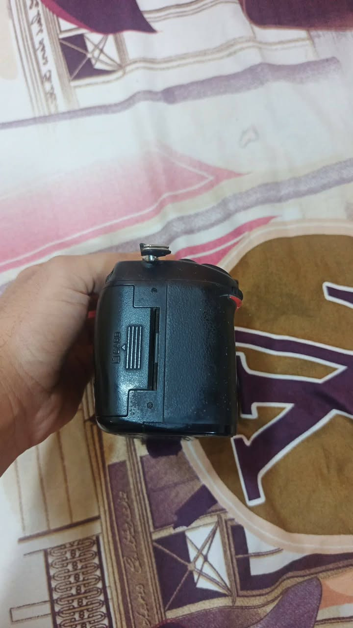 سلام عليكم بودي نيكون 7000Dمستخدم شي قليل يعني شخصي السعر الخاص


**إذا كنت صاحب هذا الإعلان وتريد حذفه لأي سبب، رجاءا أرسل رسالة إلى الدعم الفني**