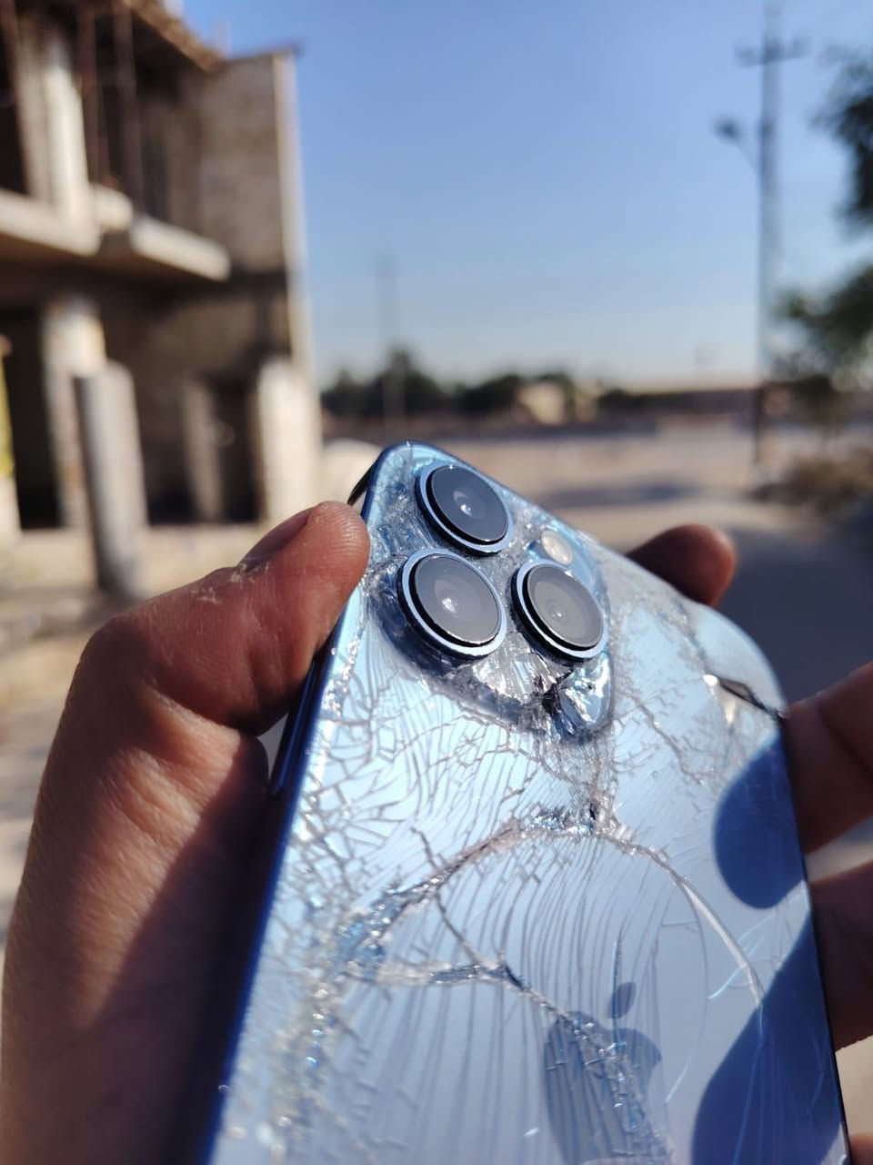 السلام عليكم اخوان آيفون 13 برو ماكس ذاكره ٢٥٦ بطاريه ٨٨ بالتحديث صارت ٨٥ جهاز جديد بمعنى الكلمه مبدل شاشه اصليه امانت الله ورسوله على الفحص والضمان فيس إيدي اتصال صوت نت كله شغال شادله كفر مال ١٧ يخبل جهاز فقط ضهرة مكسور يتبدل ب٢٥ ألف مكاني بغداد الزعفرانية السعر ٤٢٥  ***********
