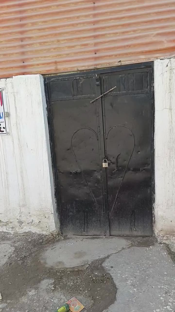 السلام عليكم بيت 100 متر طابو صرف
العبيدي الشهداء الثالثة شارع عشرين قرب المدراس
الهاتف ***********
