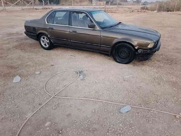 بي إم ٧٣٠ موديل ٩١ رقم نجف
مكينه حداديه تخم تاير جدد
السعر ١٦ مكان السياره الدوانيه
اي استفسار ***********
