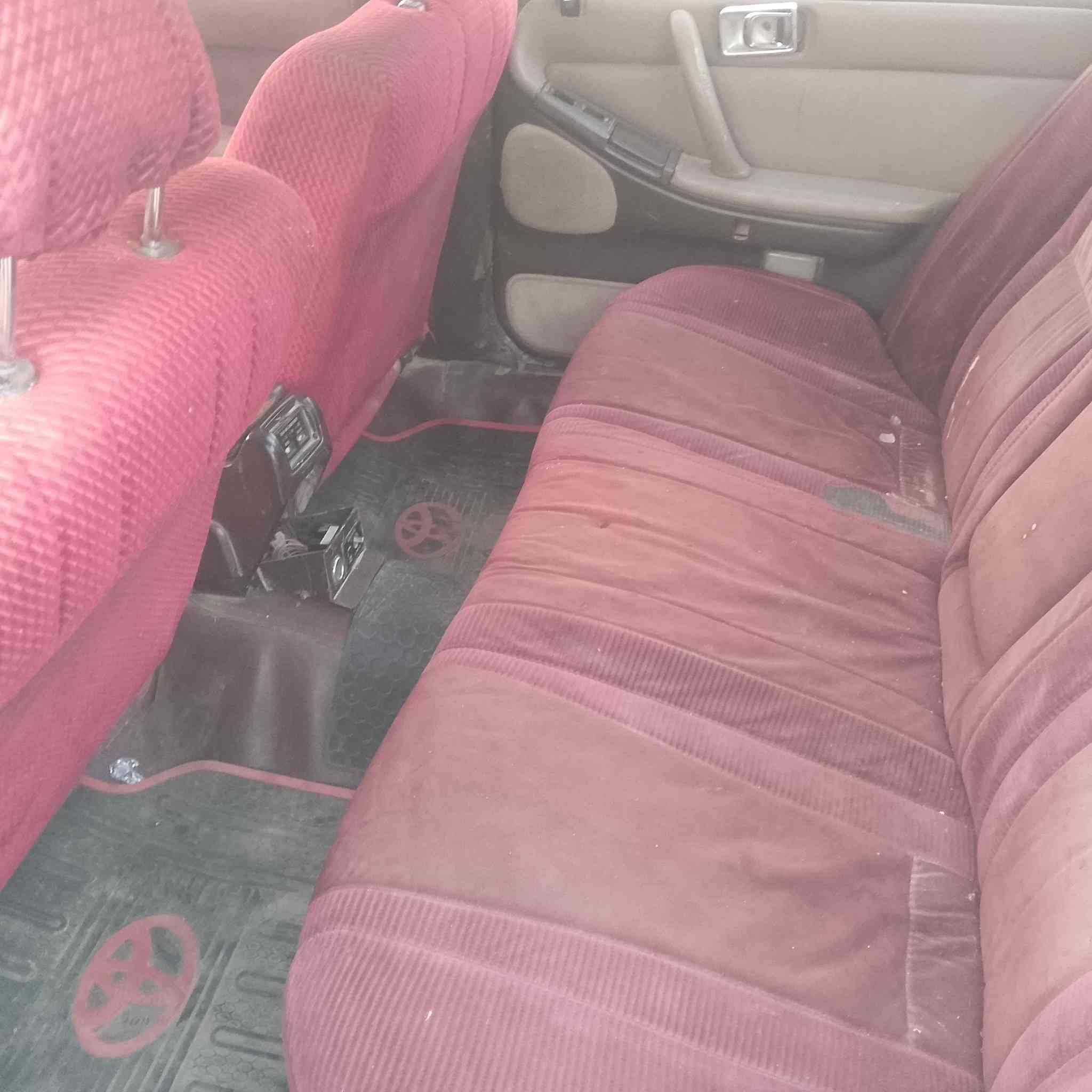 السلام عليكم سياره هارتوب موديل 91يسره بلاد ومحور السعر 40وبيهه مجال لشراي السياره بأسمي تحويل الاستفسار عله هاذ الرقم ***********
