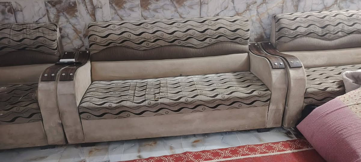 تخم عشر نفرات  تسكام بس قنفه  مثل ماواضح بصوره  قنفه وحده بيهه كسر  الباقي مابي 
سعر 100 قفل مكان نجف حي الميلاد النجف, العراق


**إذا كنت صاحب هذا الإعلان وتريد حذفه لأي سبب، رجاءا أرسل رسالة إلى الدعم الفني**