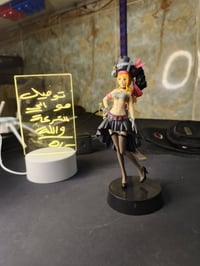 مجسم • فضي • مرتب