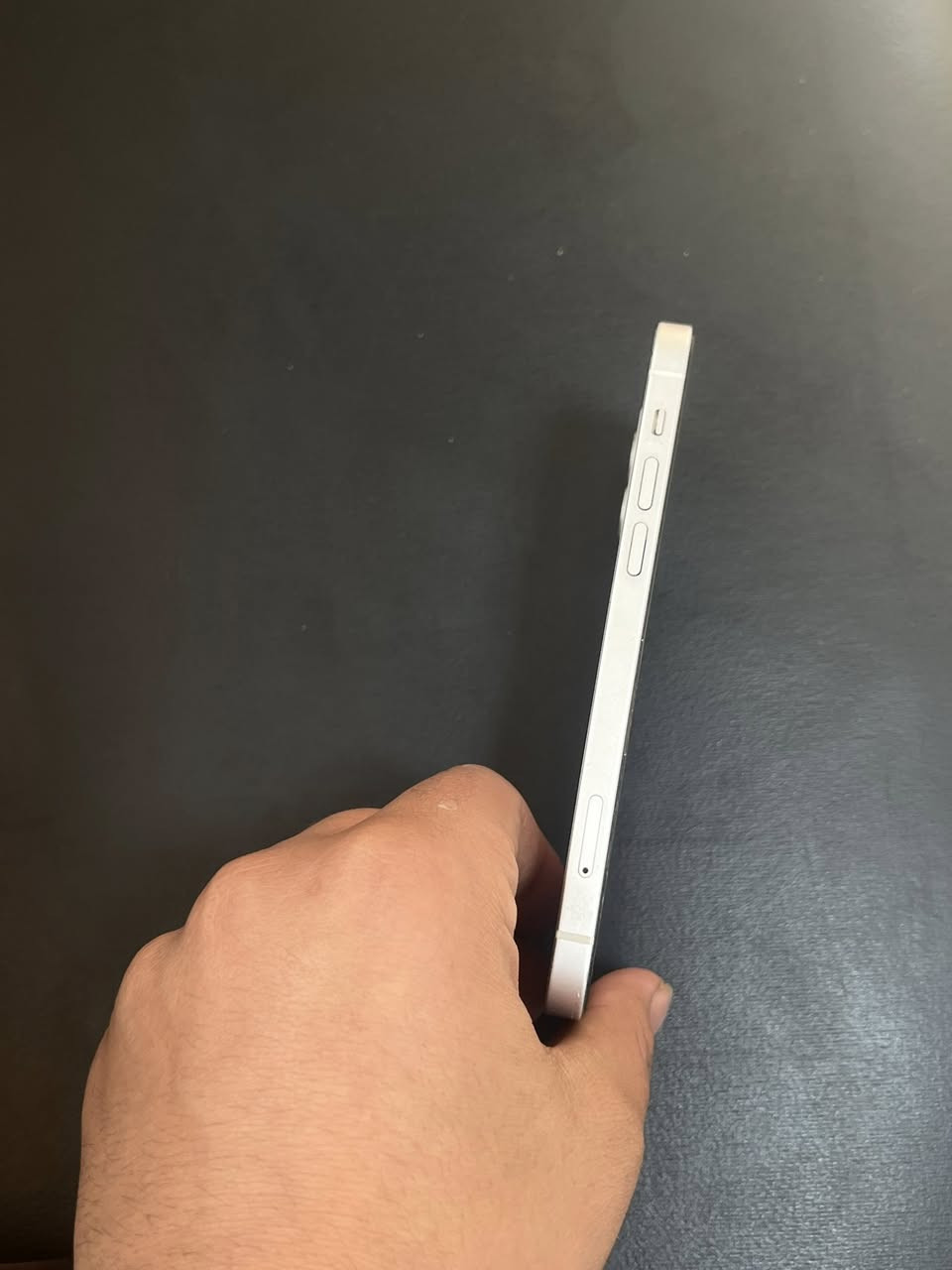 سلام عليكم آيفون 12 عادي ابيض بطاريه 88 كلشي مامبدل بي شرط على فحص فقط كامرات مكسوره وشغاله هم مساحه 128 مكان بلديات شارع المصرف واتساب فقط *********** سعر كلش مناسب خاص
