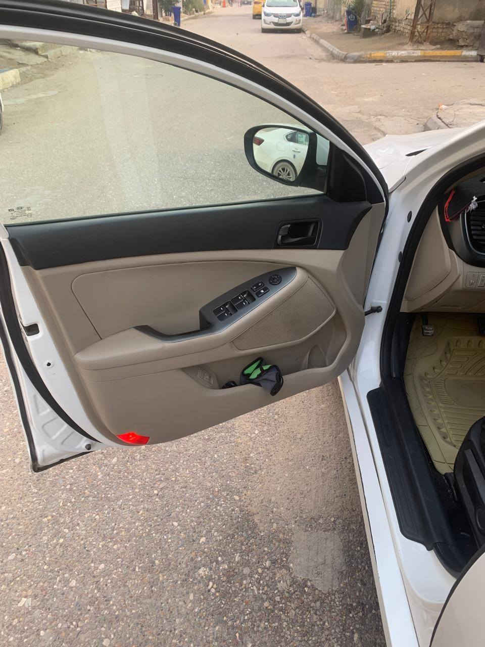 سلام عليكم كيا اوبتيما ٢٠١٥ خليجي(بيع او مراوس) بدون مواصفات 
جاهزه سياره مكينه وكير تبريد حداديه 
حلوه سياره سنويه لغايه ٢٠٢٦ 
سعر...  ١٤٠
عنوان ناصريه مركز. اي استفسار اتصل 
***********
مكلف بنشر
