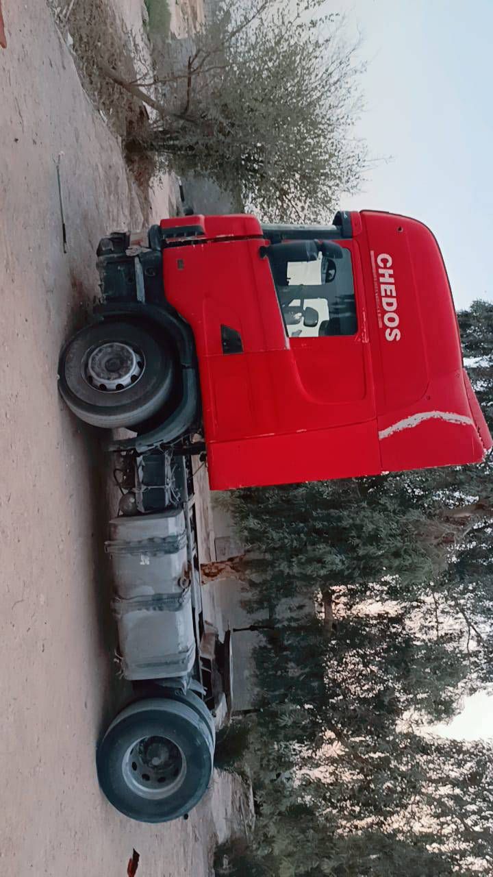 سلام عليكم سكانيه 2004مكينه 420انجكسن كير 3×3تبريد المكينه بيه بخار بس مابيه تنقيص السياره مربوطه اشعار هاي العربانه مامربوطه وراه وسنويه نافذة صارله سنه والسياره حاليا بل بصره عنواني حله السعر بس راس 105راس وعربانه 135العنوان بابل الحصوه ***********
