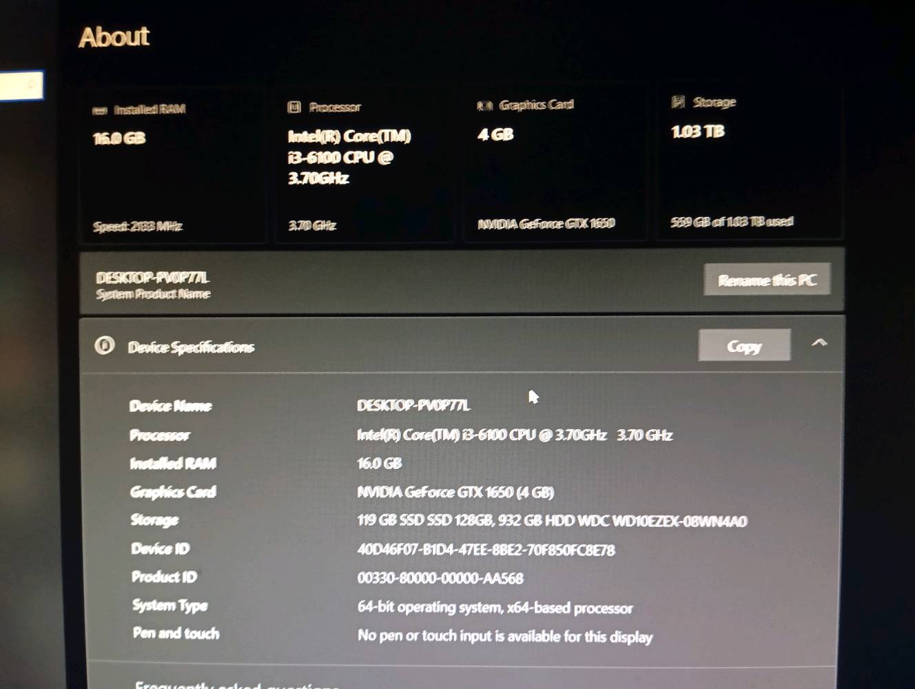 Pc و شاشه
شاشه سامسونك 60 hz 
Pc :
i3-6100 CPU 3.70 GHz
Ram 16g ddr4 
Storage 128 ssd
1T 
كارت شاشه 
GTX 1650 4G
السعر :600 وبيها مجال للشراي 
مكاني : حي العامل / بغداد 
الرقم : ***********
