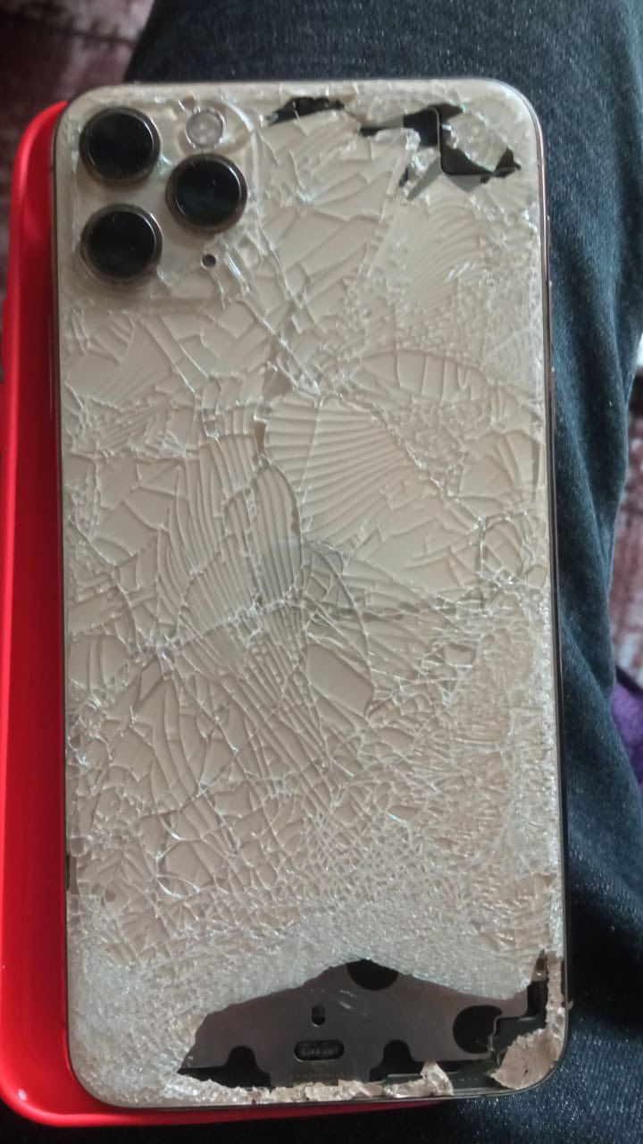 السلام عليكم ايفون 11برو ماكس 
ناموذج M
بطاريه69
ذاكره256
مبدل شاشه فقط وضهره مكسور يتبدل ب10
للبيع او مراوس حسب القناعه
#سعره225وبي مجال حك الجيه
مكان بابل  رقمي***********
