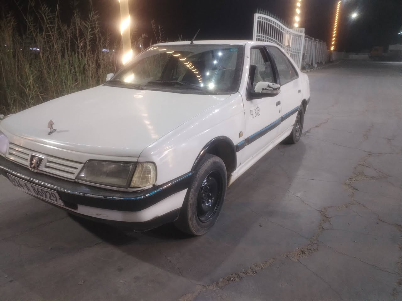 السلام عليكم ورحمة الله البيع بيجو فرنسي ٤٠٥ مكينه وكير جديدات حداديه جديده كهربايات شغاله تخم تاير جديد باتري جديد سياره ما مكفوله تبريد شغال دولي بسمنه تحويل كبل سنويه عضم مجدد ٢٨ السعر 26ورقه مكان السياره الدوانيه قضاه الشاميه رقم المبايل ***********
