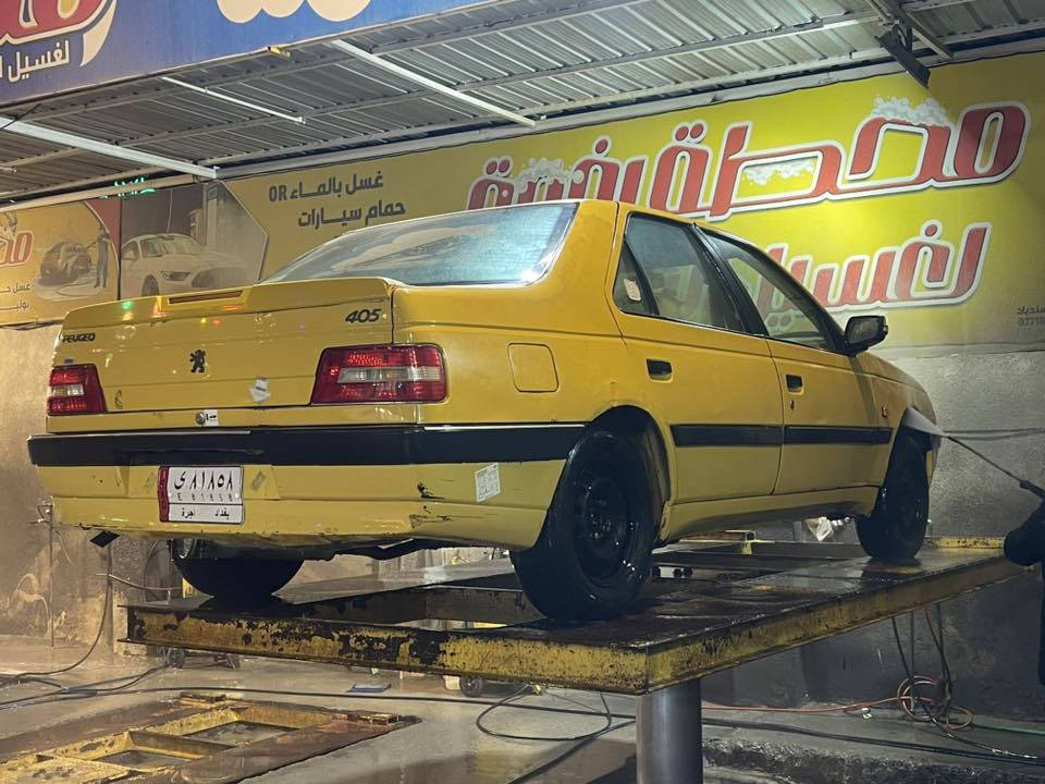 سيارة بيجو 405 موديل ١٢ رقم بغداد كير ومكينه خير مـטּ الله مصفره هيئه وغرامه سنويه ل٢٧ السعر ٣٥ وبيها مجال السياره بلاد ما مبدل اჂ شي  
***********
