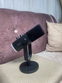 مايك الكيمرز والستريمر fifne am8 كامل وجديد وشغال ومابي اي  مشكلة  ويا...