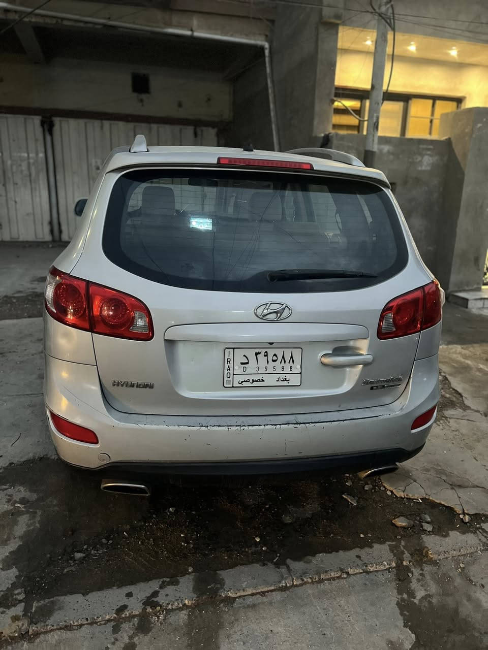 السلام عليكم

سنتافيا خليجي 2010 للبيع
6 سلندر 7 اراكب 
مواصفات الشركه العامه 
ماشيه 151 km
بدون صبغ فقط قطع بارد + تكحيل 
السعر 140 وبيها مجال المكان بغداد البياع 
للاستفسار ***********
