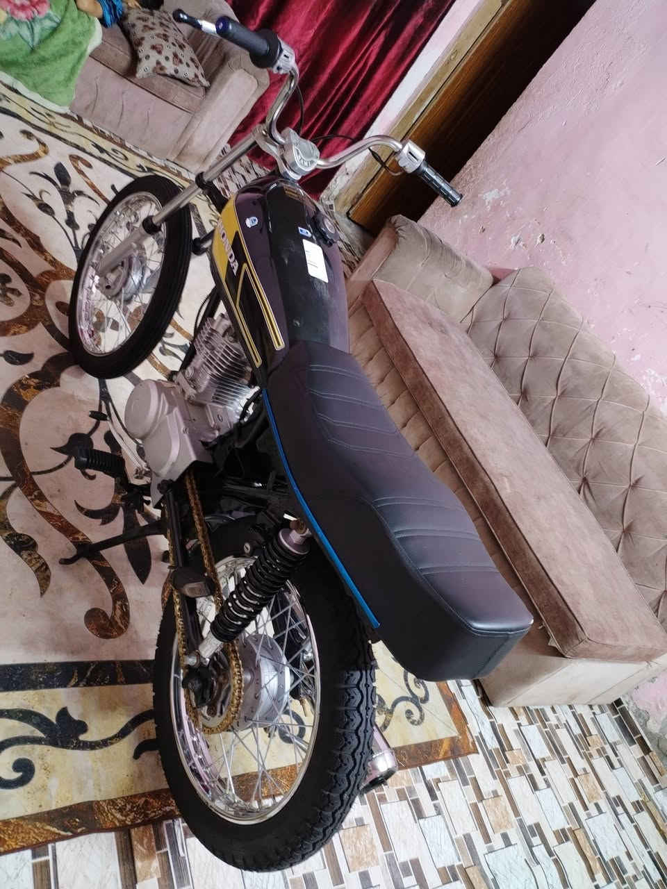 سلام عليكم دراجه نامه شلامجه اصلي ادوات للبيع مكفوله من السرقه اي شي ماناقصه ستوة معمرة مكاني بصره جمعيات شراي يراسلني واتساب *********** السعر 650
