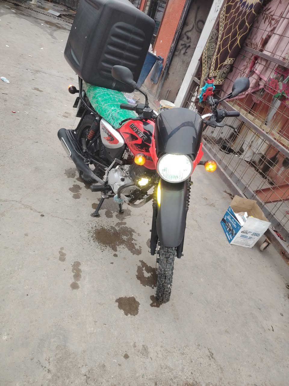 سلام عليكم ورحمة الله وبركاته شباب بوكسر مديل 23 نازله بل 24 دراجه نضيفه معنه كلامه ماصارلي سبوع من شتريته ابس صار عندي ضرف توزيت كير مكينه كفواله كهربائية كله شغاله تجي شوفه احله من بصوره رقم بغداد تحويل ثاني يوم سعر 2650 ابيه مجال الطيبين مكاني بغداد لعبيدي مو شراي لا لطيبين 📍😍
***********وساب 
*********** تصال
