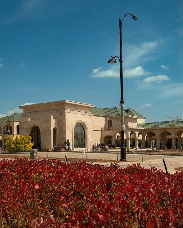 ڤێلا بۆ فرۆشتن لە Spanish Village
ژیان لە شوێنێک کە ئاسوودەیی، جوانی و مۆدێرنبوون تێکەڵ بوونە.
📍 لەسەر شەقامی 150م و لە نزیک گرنگترین شوێنەکانی هەولێر.
✅ دیزاینی مۆدێرن.
✅ تەواوکارییەکی کوالێتی بەرز.
✅ ژینگەیەکی ئارام و خێزانی.
✅ هەڵبژاردەیەکی باش بۆ نیشتەجێبوون و وەبەرهێنان.

📲 بۆ زانیاری زیاتر:
￼⁨***********⁩

‏#SpanishVillage #SpanishVillage1 #ڤێلا #فلل #گوندی_ئیسپانی #خانوو_بۆ_فرۆشتن #هەولێر #Erbil #RealEstate #Property #الاسبانية٢ #قرية_الاسبانية #spanishvailla #ئیسپانی #realestate
