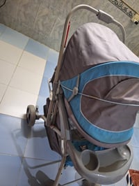 عربانة أطفال • معدات أطفال