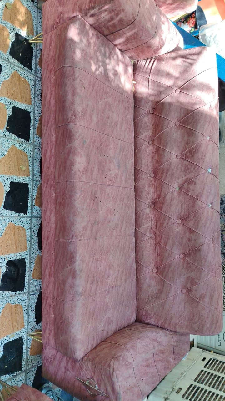السلام عليكم عندنا تخم ٨مقاعد بي أضرار قليله سعره ٨٠وبي مجال  الضرر بس رجل واكعه


**إذا كنت صاحب هذا الإعلان وتريد حذفه لأي سبب، رجاءا أرسل رسالة إلى الدعم الفني**