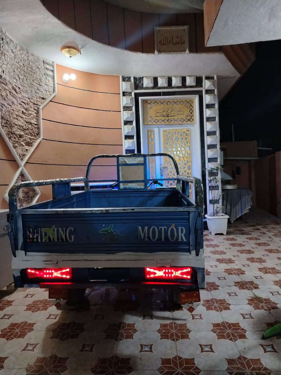 السلام عليكم ستوته موديل 2020 مكينه 2023 اوراق اصوليه الستوته جاهزه مكاني حله شارع 80 السعر 1700 اتصل وبيك خير وتدلل مامتواجد على الفيس ***********
