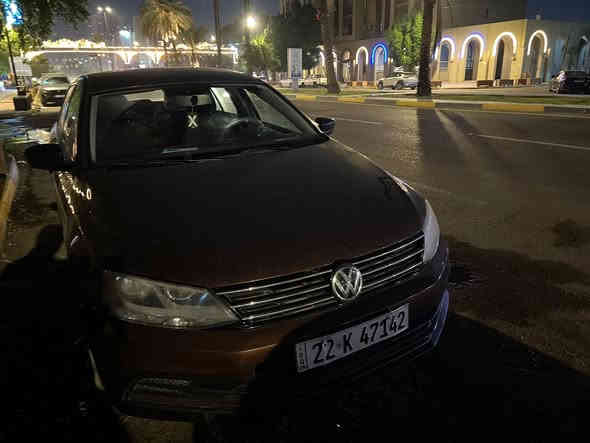 السلام عليكم 
جيتا للبيع مرقم اربيل 
SE مكينة ١٤٠٠ تيربو موديل ٢٠١٦ 
بيها صفحة صبغ جهة السايق ايرباكات سليمة وبيها بارد بالجاملغ الايسر الامامي  ماشية ١٤١ ميل 
السيارة بيها مشكلة تنقص مي 
صدر امامي خلفي جديد 
السعر ١١٠ 
مكاني بغداد 
***********
