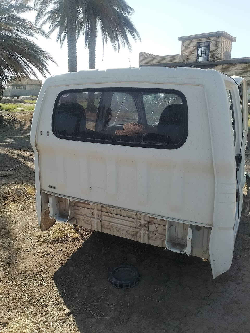 سلام عليكم 
عندي قماره كيا بنكو 2700    2021
بيه ثلاث بيبان كلش نضيفات
قبل الحادث مكفوله  للستفسار 
اتصال على هذا الرقم ***********

