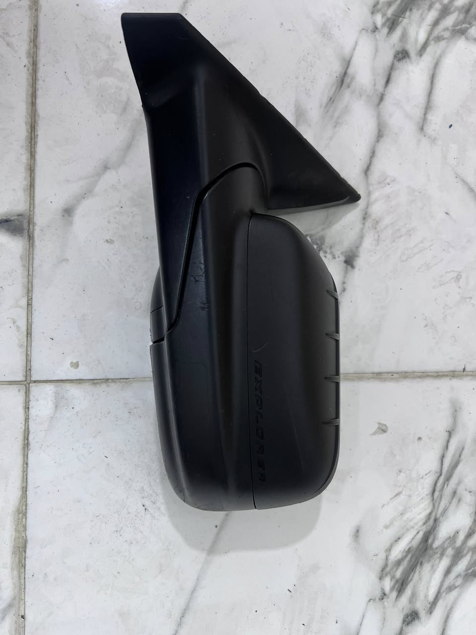 سلام عليكم مرايه فورت اكسبلور اصلي تفصيخ عنوان بغداد أكو توصيل جميع المحافظات
***********
