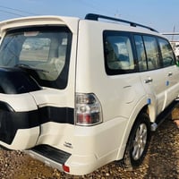 باجيرو حبتور مواصفات عاديه لون صدفي موديل 2016السعر مناسب جدا للاستفسا...