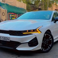 للبيع كيفايف 2022 وارد امريكي حادث قبغ جنطه وبنيد وربع حاملغ صبغ بجم ك...