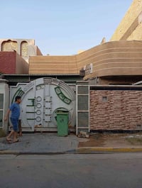 للبيع مساحه 150مترطابق ونص صاله هول مطبخ 3نوم منورجانبي كراج سطح كبيرت...