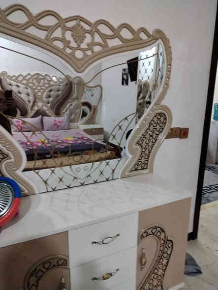 غرفة نوم تركي مستعمل للبيع للاستفسار المراسله على الواتس اب ***********
