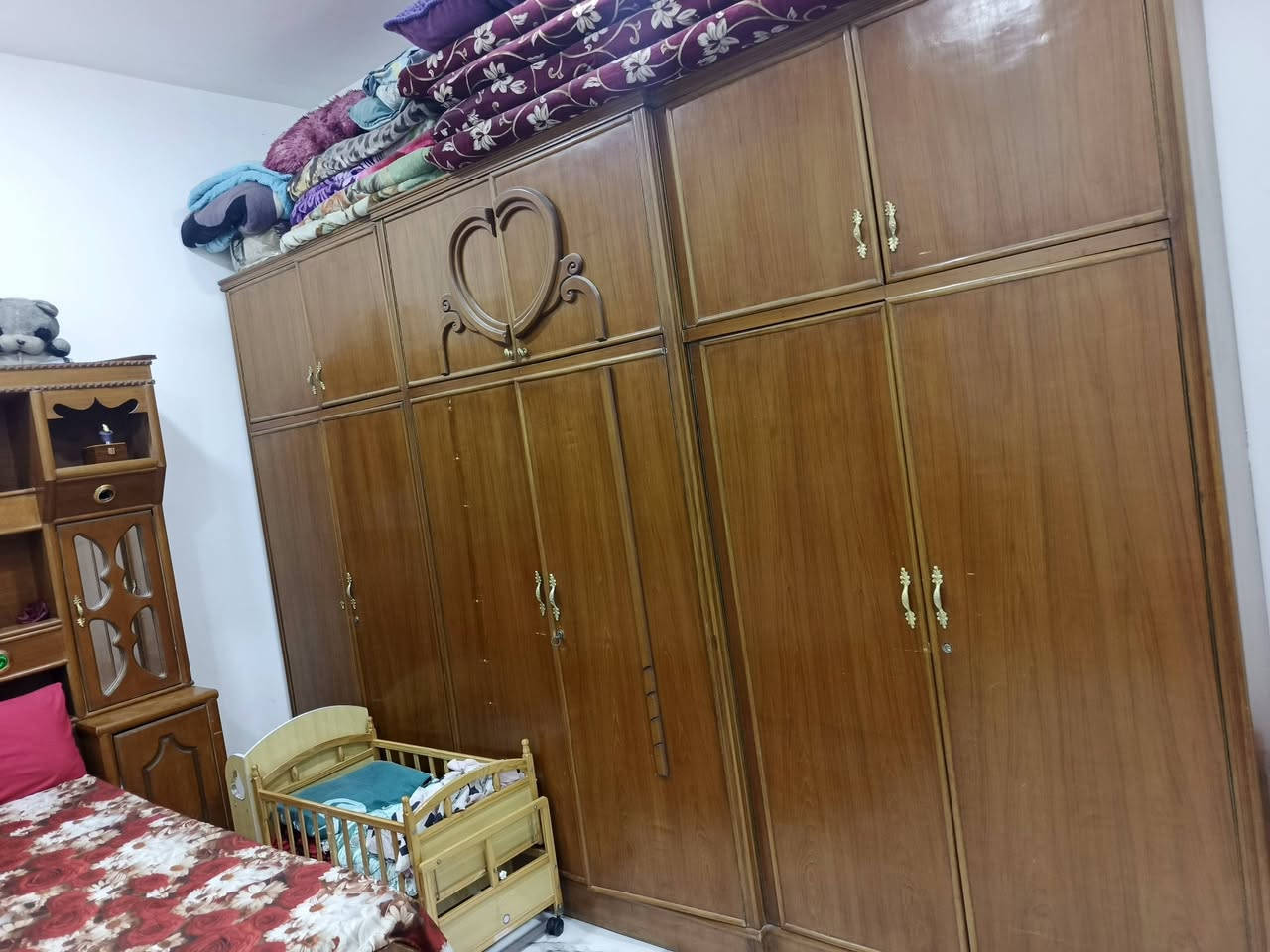 السلام عليكم غرفه عراقيه حطاطه
نظافه 90% سبع قطع سعر 750 عنوان الرمادي يم جسر الحوز
***********
