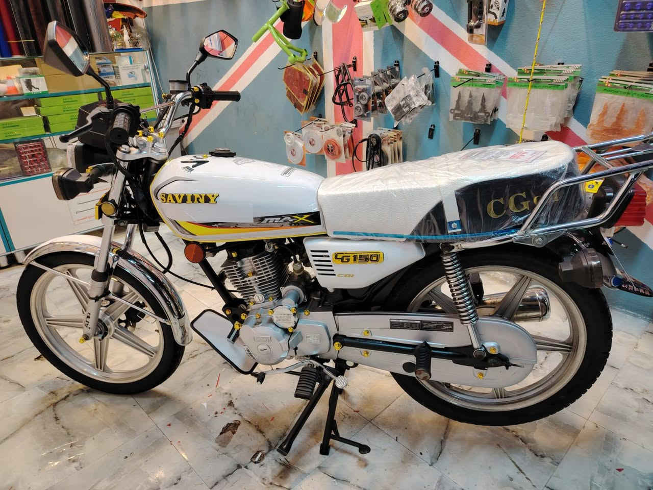 ياألله
سيفان جديد موديل 2019 مسجل سنويه وكامل تحويل ثاني يوم السعر مليون 
الاستفسار...***********
السكن رمادي تأميم...
