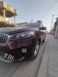 سورنتو للبيع موديل 19 مكينه 4 سلندر  امريكي حادث باب الصدر مبدل شركه ت...