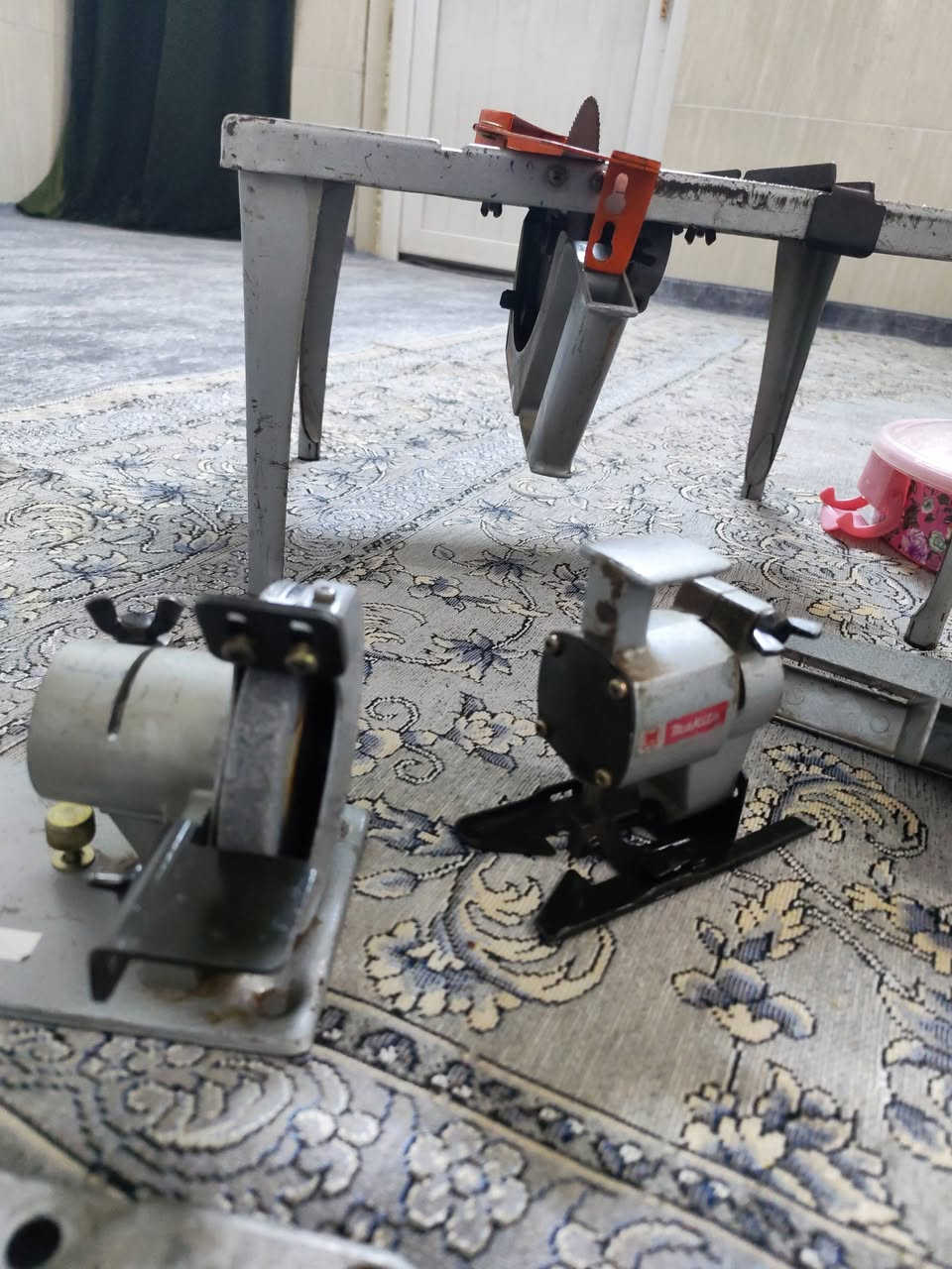 عدة نجارة بحالة جيدة تشمل:
دريل ماكيتا ياباني
منشار طاولة صغير
قاعدة تثبيت دريل
أجهزة قص وصقل
ملحقات نجارة
الحالة: تعمل بشكل جيد.
الموقع: أربيل.
السعر: على السوم.


**إذا كنت صاحب هذا الإعلان وتريد حذفه لأي سبب، رجاءا أرسل رسالة إلى الدعم الفني**