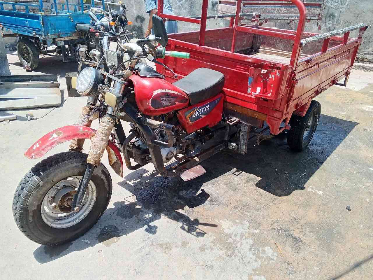 سلام عليكم ستوته للبيع السعر 650وبه مجال قليل حك جيه  موديل 15جاهزه كلك كلك مكاني رفاعي الموشراي لايراسل  للستفسار علا رقم ***********
