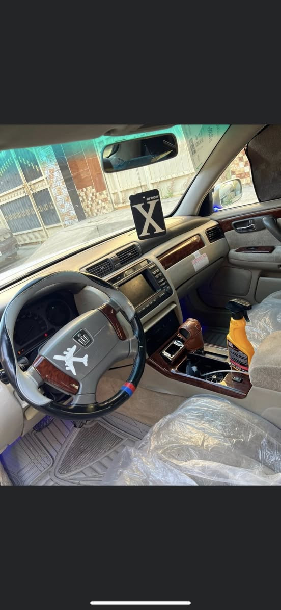 ملكه ادوات كصتين دكمتين كشنات كهرباء اكرستال اصل تخم تاير جديد صدرها جديد داخلها عسلي جديد بشكل مكينه كير جدد ديفور 2500 سعرها 31 وبيها مجال للطيبين 
مكان السياره صلاح الدين /الدجيل 

اخوان اني مكلف بلنشر هذا رقم صاحبها اتصل عليه وميقصر

‭0782 109 2237‬ واتساب واتصال
