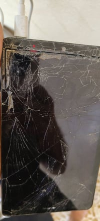 نوكيه • ايفون بدون باتري • فحم