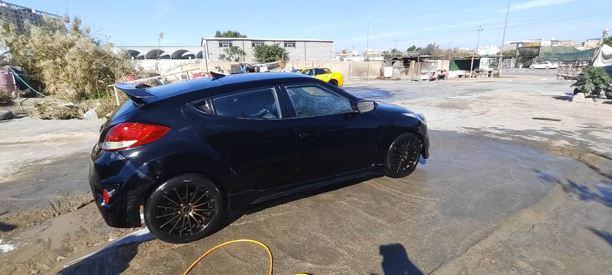 مكلف مكلف مكلف بالنشر للبيع أو مراوس..
سيارة ڤولستر كير عادي 7 نمَر وارد أمريكي مكينه 1600gdi تربو فول عدا الفتحة  .. 

ملاحظة/ ولا قطعة بيها مبدلة + بيها صبغات بسيطة جداً.. 

موديل 2013  رقم قادسية.. 
گير
مگينه
حدادية 
تبريد 
خيرررررررررر من اللَّه.. 
سنوية منتهية مكانها نجف 
للأستفسار الاتصال على الرقم  ( ***********) 

السعر 72 وبيها مجال للطيبين
