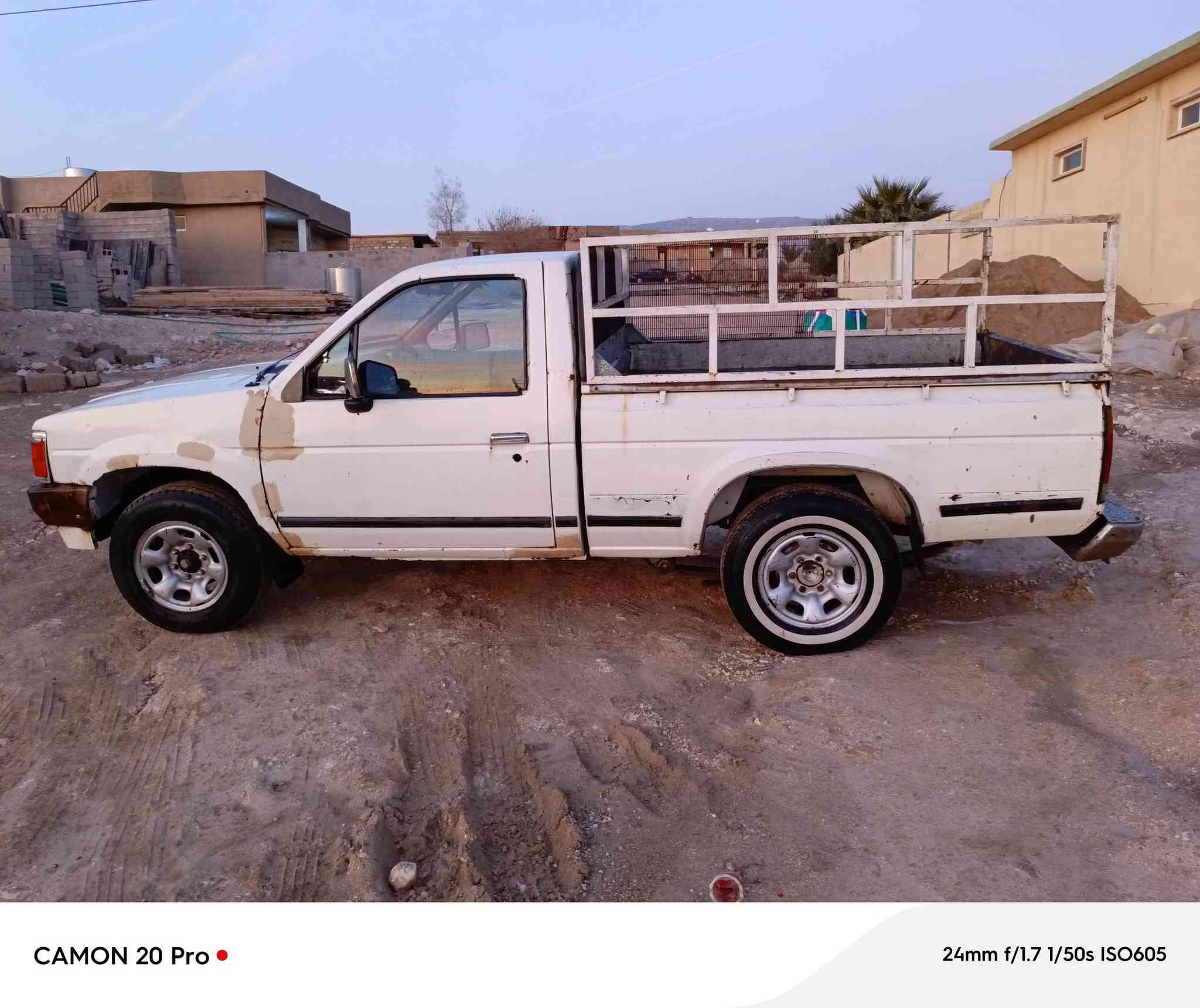 السلام عليكم. للبيع بيكم نيسان موديل 88. كير. محرك اكسن شرط. للتواصل مع صاحب السيارة رقم 📱 موبايل 📱 ***********.   ***********
