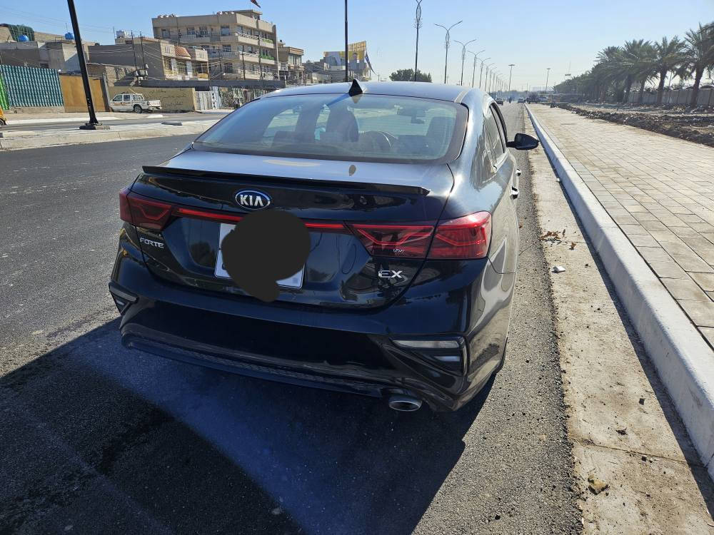 فورتي ٢٠١٩ للبيع
مواصفات EX
رقم اربيل
حادثهه امريكا بابتين عكس السايق
بالعراق نفس البابتين شخوط
وربع جاملغ راجع بارد
ايرباك برده طاك وراجع بس مو سستم
مكينه ٢٠٠٠
كير ATM مو سيفي تي 
تبريد مكفول
رادار امامي 
حساس كاميرا خلفي
فتحة
محدد مسار
كروز سرعة
السيارة مكفولة
تحكم ستيرن

الموقع بغداد الشعب
السعر ١٣٠ وبيهه مجال
 *********** بغداد, العراق
