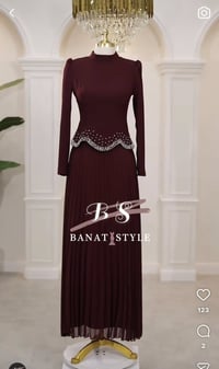 فستانين • الرصاصي 44 • الماروني 42