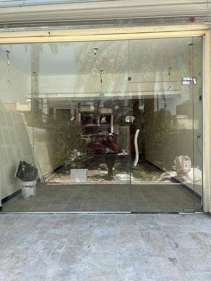 عمل واجهات وثوابت وقواطع الزجاجيه ١٠ملم
***********
