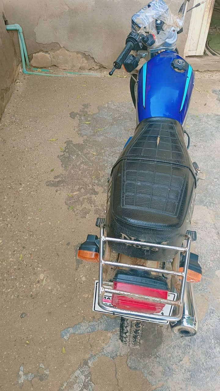 سلام عليكم دراجه للبيع موديل ٢٣ كلك دراجه خير من الله سعر ٤٥٠ وبيه مجال رقمي ***********
