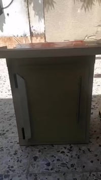 للبيع ميز مكتب نضيف،،  الشراي  يتصل 07824075585